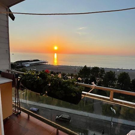 Apartment Irma Rustaveli 57 Batumi Eksteriør bilde