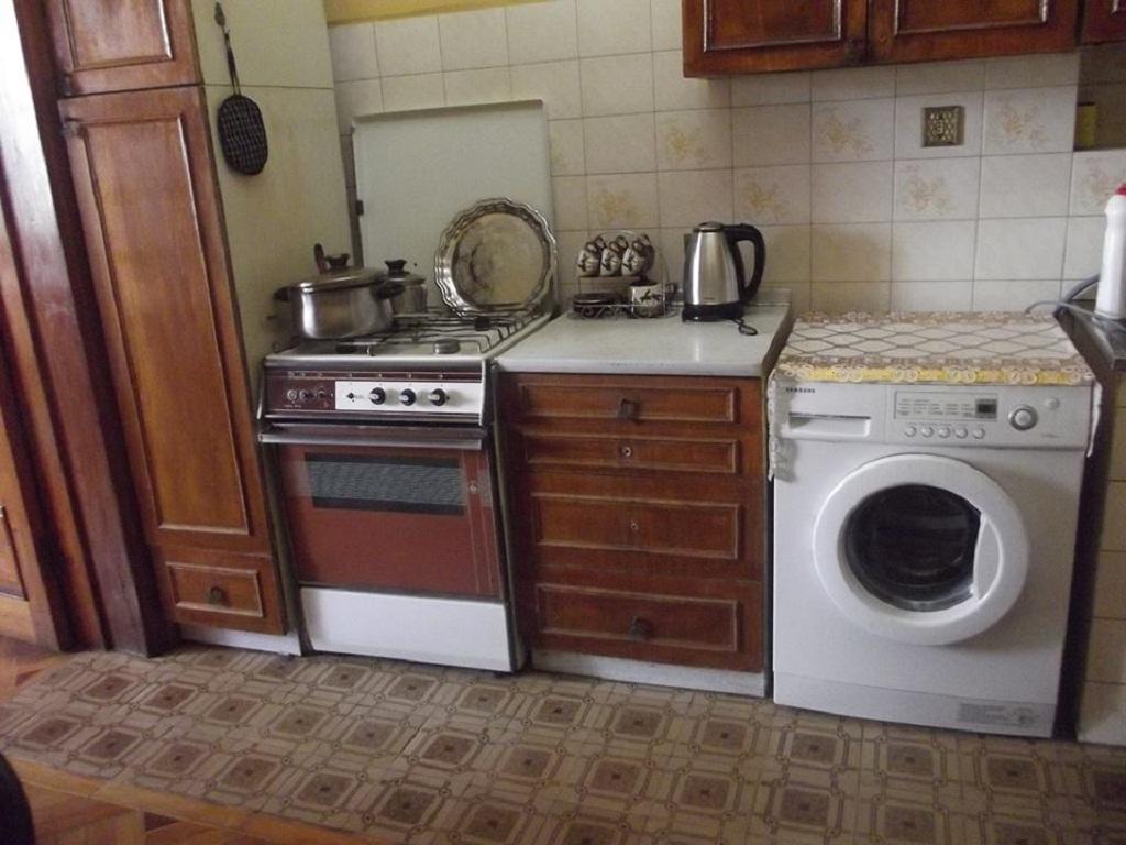Apartment Irma Rustaveli 57 Batumi Rom bilde