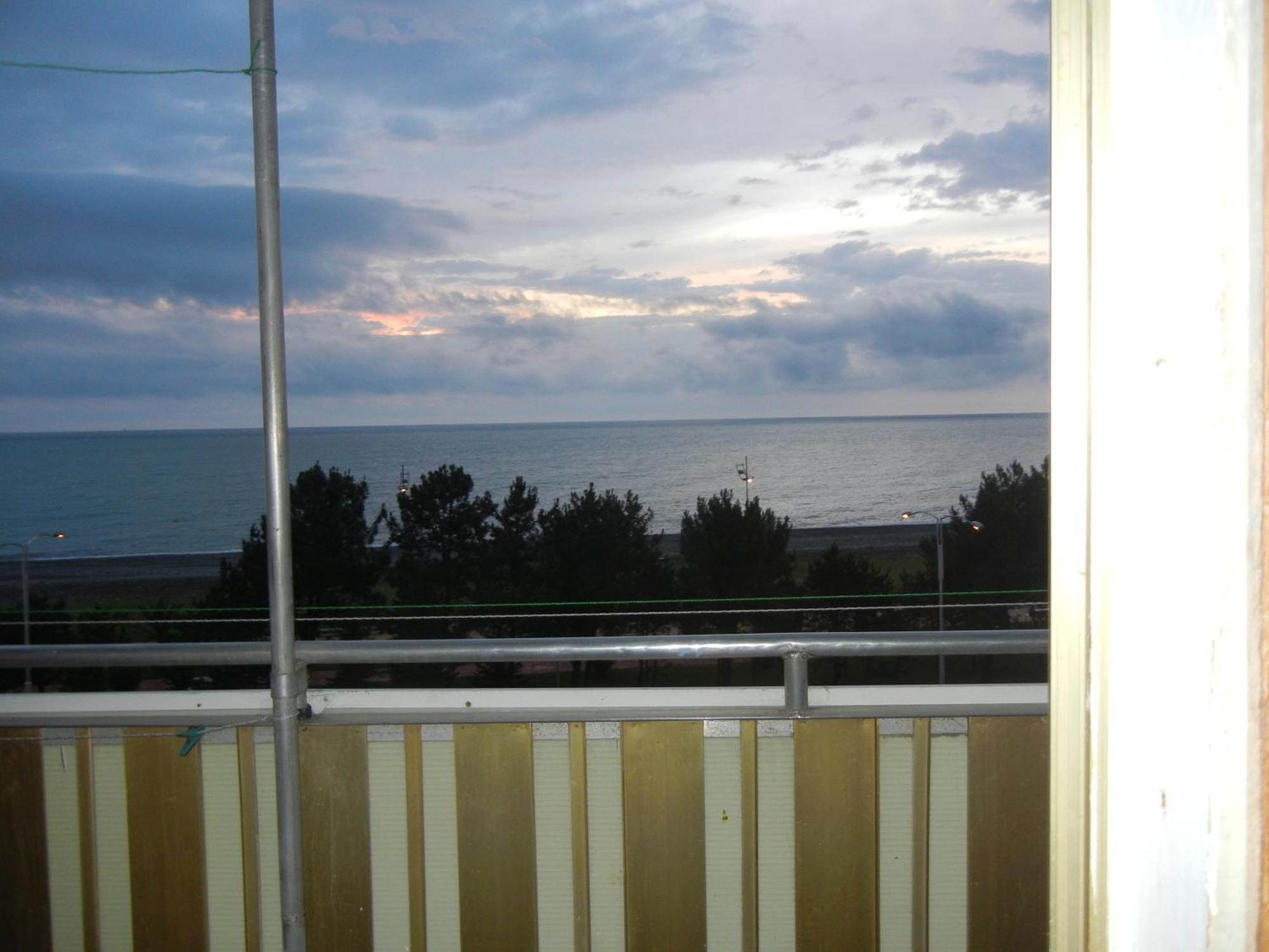 Apartment Irma Rustaveli 57 Batumi Eksteriør bilde
