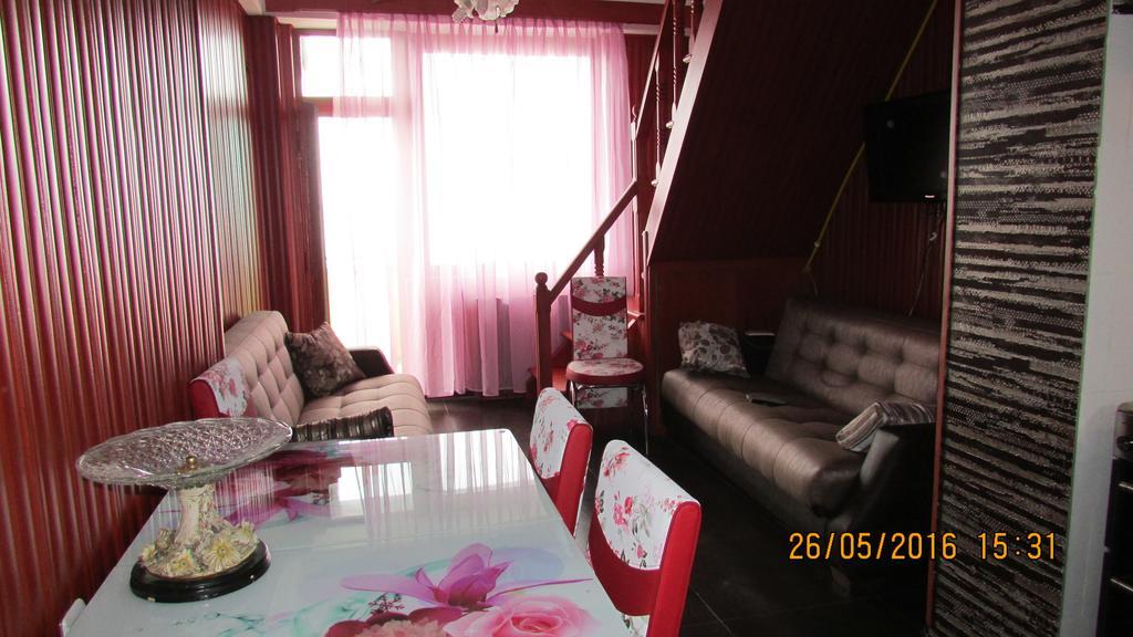 Apartment Irma Rustaveli 57 Batumi Eksteriør bilde