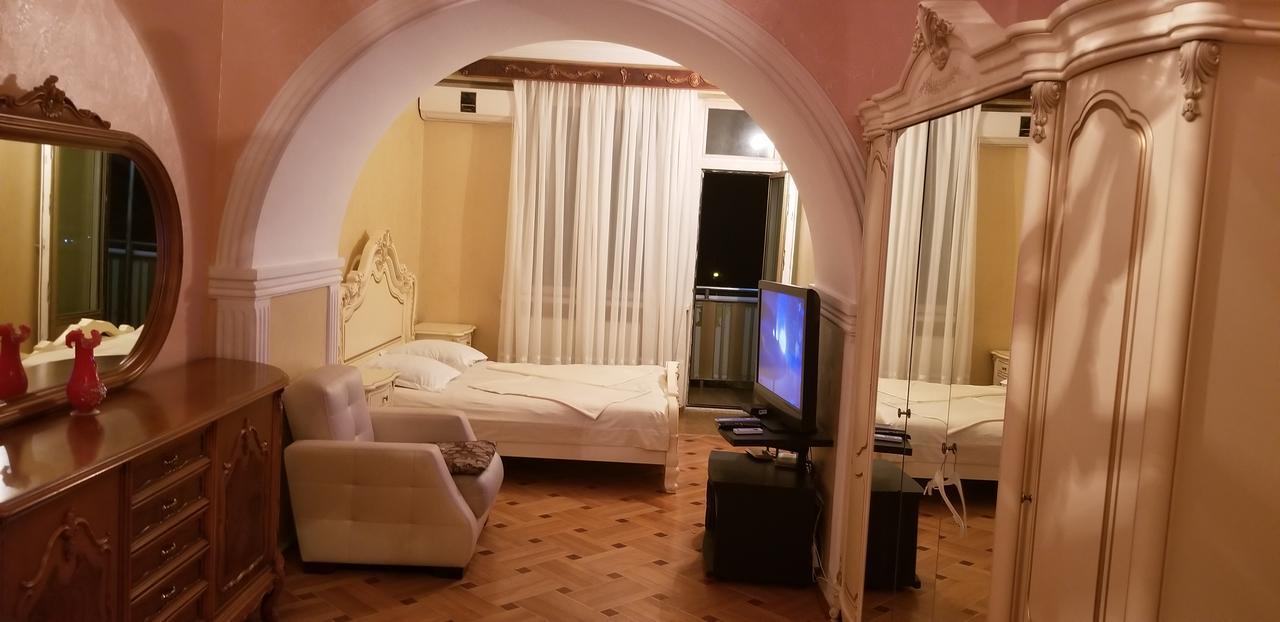 Apartment Irma Rustaveli 57 Batumi Eksteriør bilde